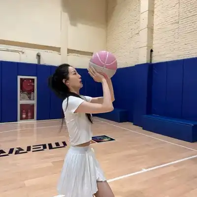 何娟泽